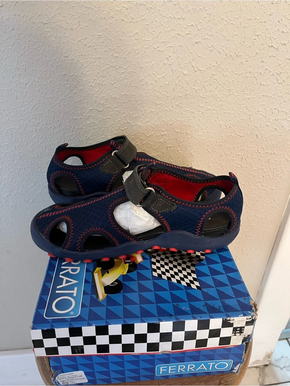 N/A kids sandals